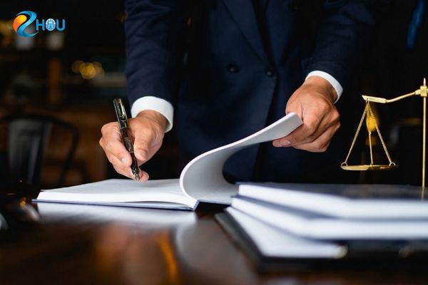 Ngành Luật có dễ xin việc không?