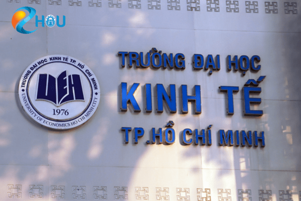 nganh luat hoc truong nao o tphcm