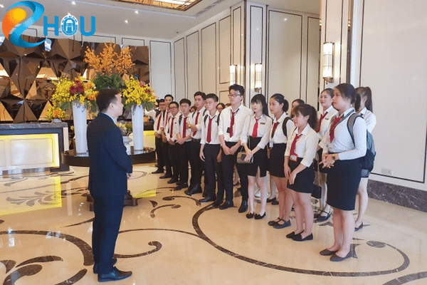 co so dao tao cua nganh quan tri du lich va lu hanh